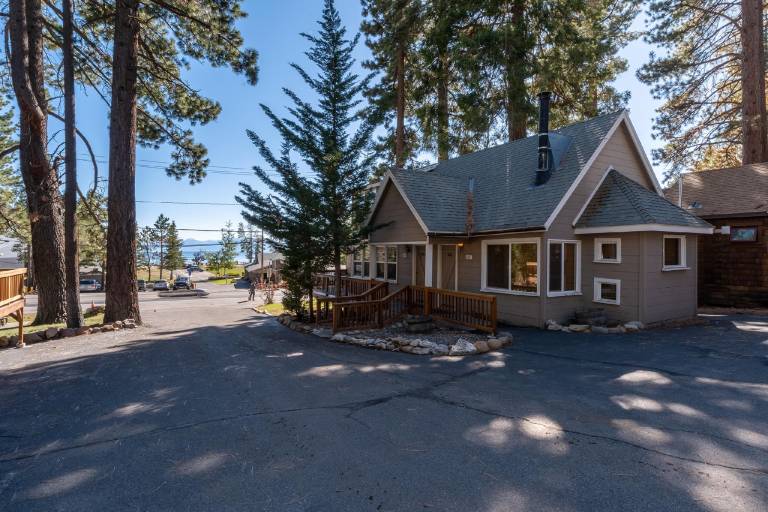Resort Tahoe Vista